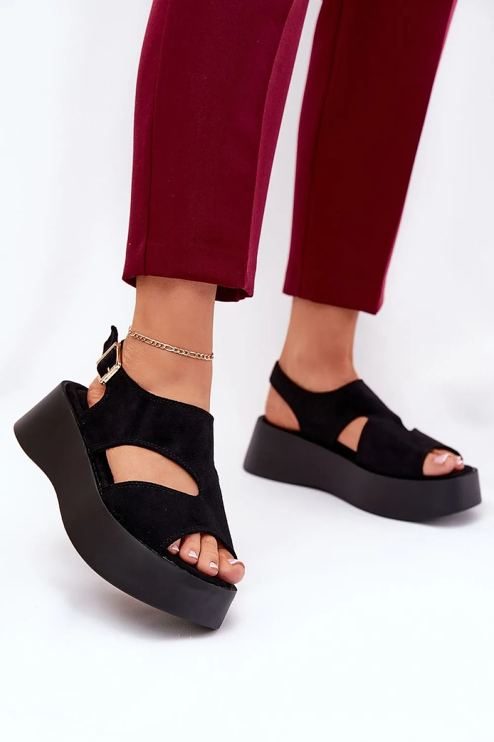Buskin model 209900 Step in style