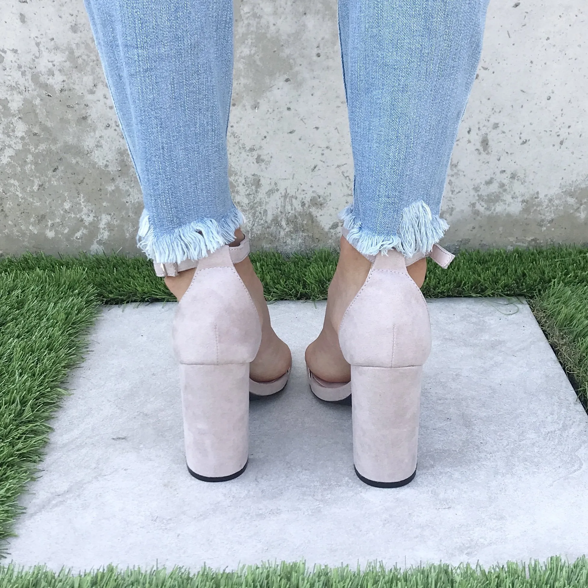 Classy Suede Heels in Grey