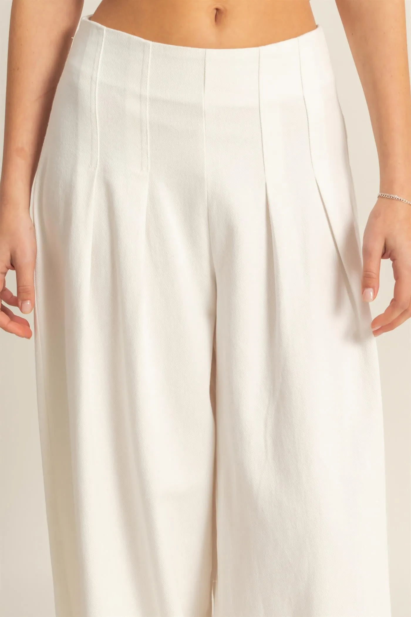 HF25A421-Washed Denim Pleated Wide Leg Pants