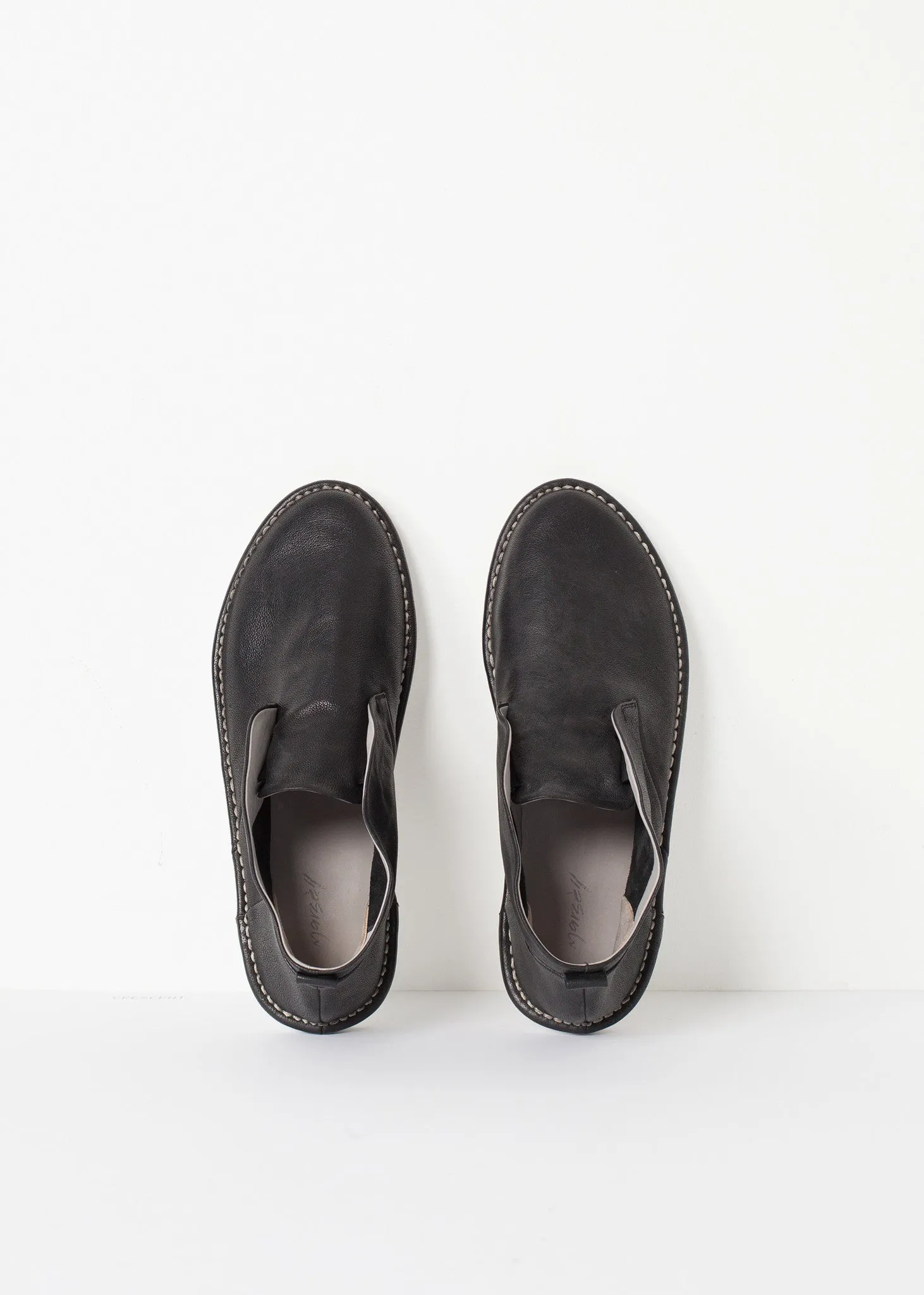Laceless Sneaker - Fashionable Choice