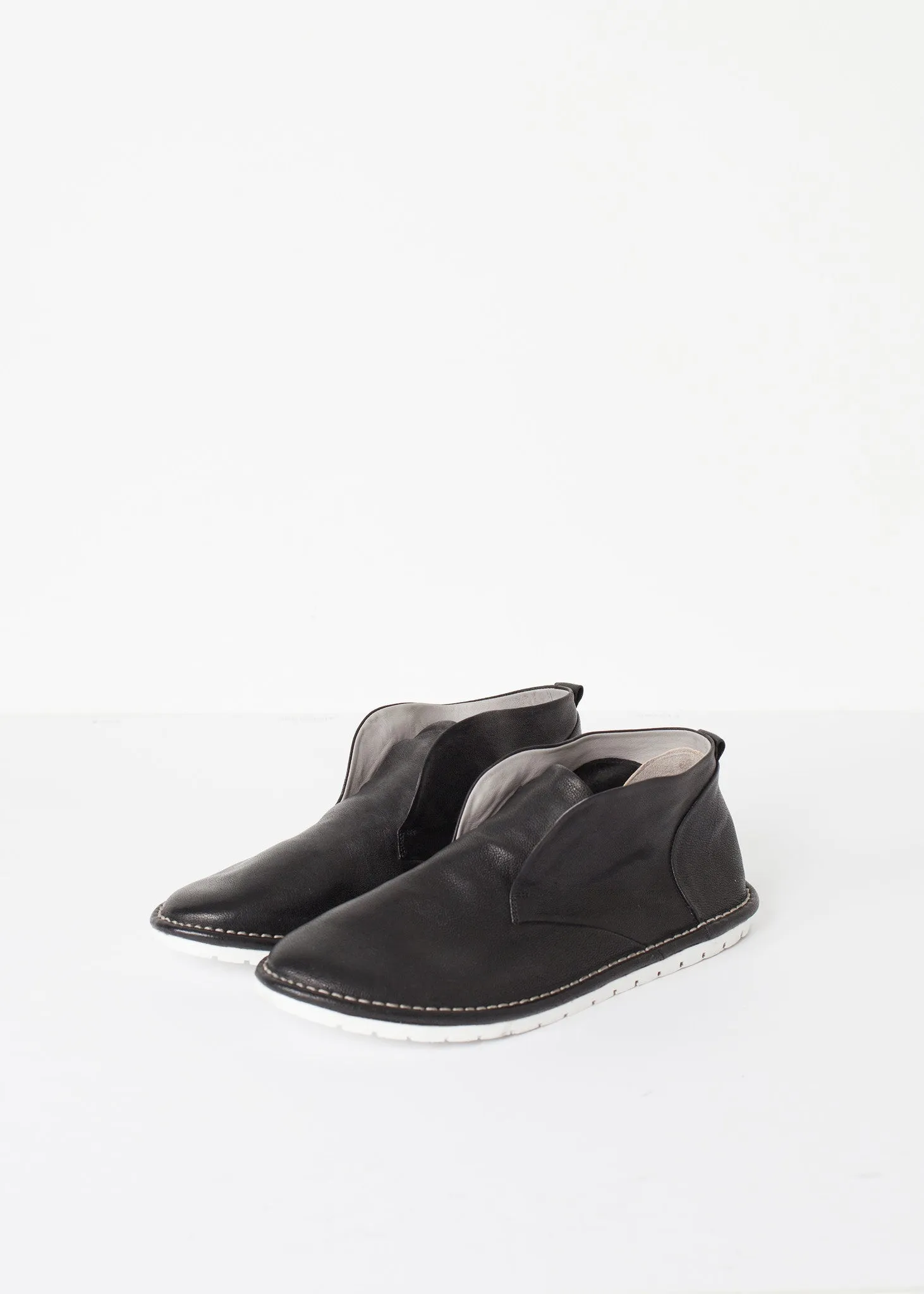 Laceless Sneaker - Fashionable Choice