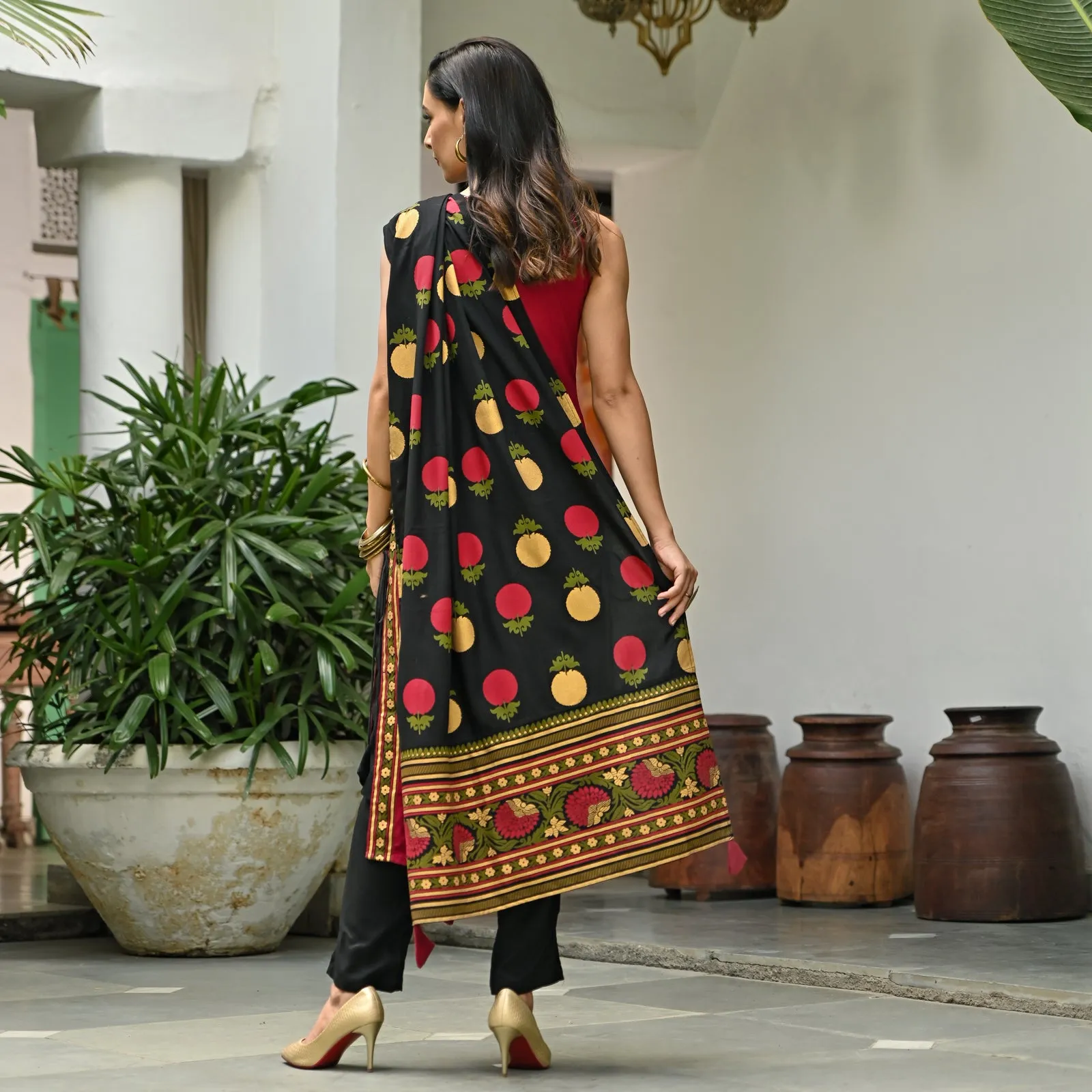 Maroon Halter Neck Kurta Set With Side Tie up Detail