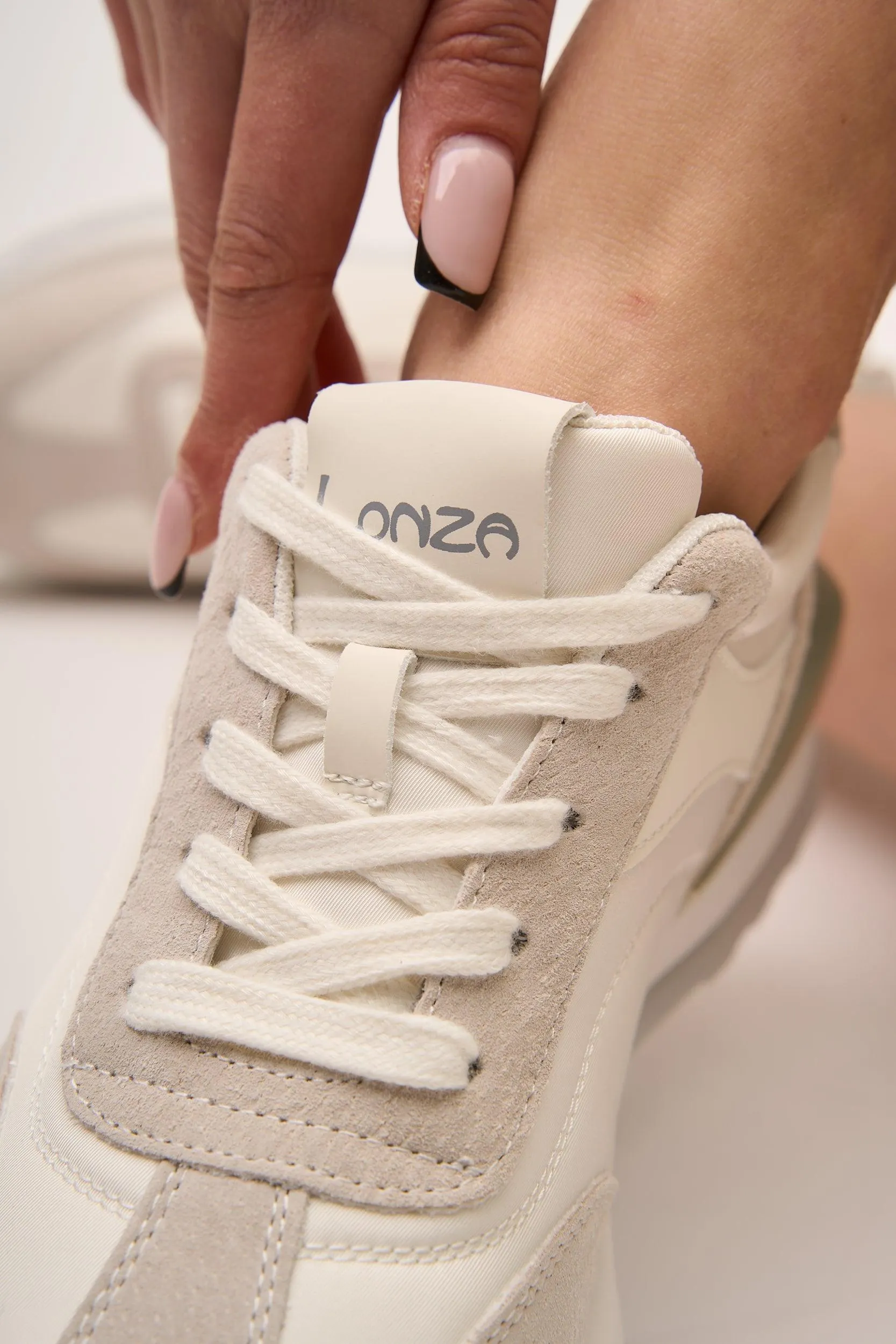 Serena Beige